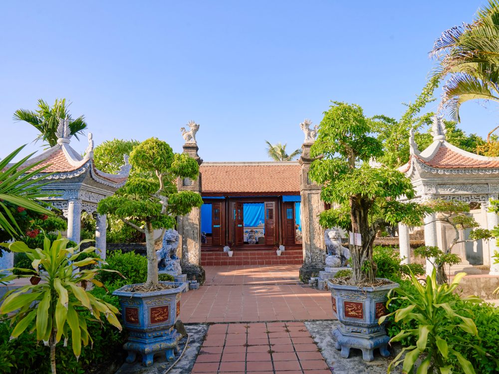 Đền Thờ Hồ Sỹ Dương: Nơi Tôn Vinh Danh Nhân Lê Trung Hưng và Kiến Trúc Đền Thờ Cổ Nghệ An