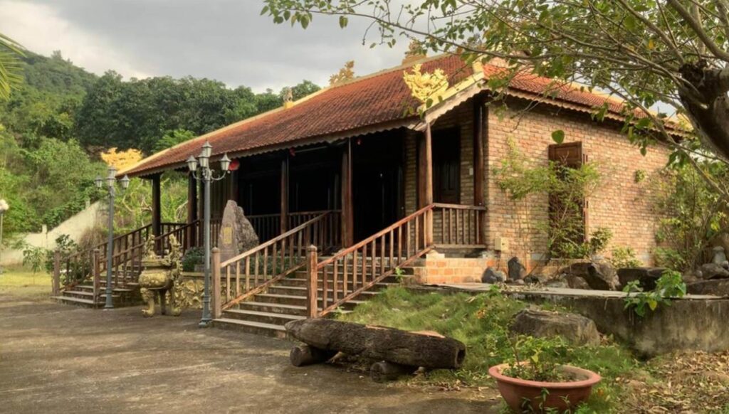 Cổ Nguyệt Hồi Quy