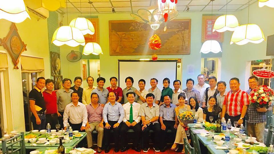 DOANH NHÂN HỌ HỒ TIẾN LÊN