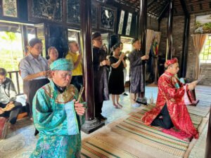 Cúng Tất niên tại nhà thờ họ Hồ tỉnh Khánh Hoà, chiều 22 tháng Chạp Ất Tỵ