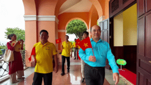 Đoàn Thanh Niên Họ Hồ Tp.HCM & Thanh Niên Họ Hồ Đồng Nai tham quan bến Nhà Rồng