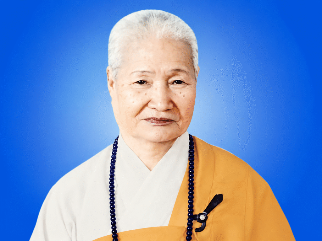 Sư bà Diệu Không - Bậc tu hành tài đức - tên thật là Hồ Thị Hạnh, Quận chúa triều Nguyễn