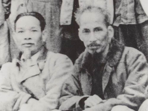 Hồ Tùng Mậu - Lịch sử và thời đại